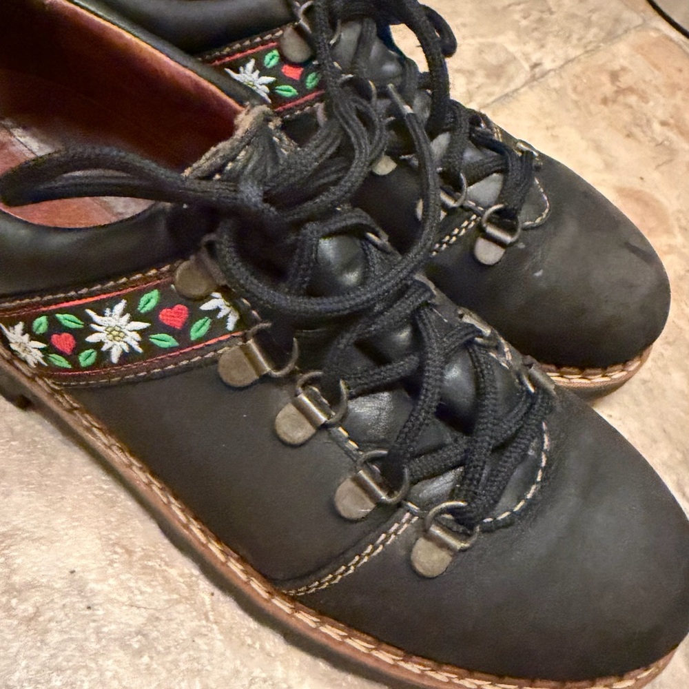 Josef Seibel Edelweiss lovely Vintage Hiking shoes- size 38 (EU) 7.5 US. - Picture 8 of 9